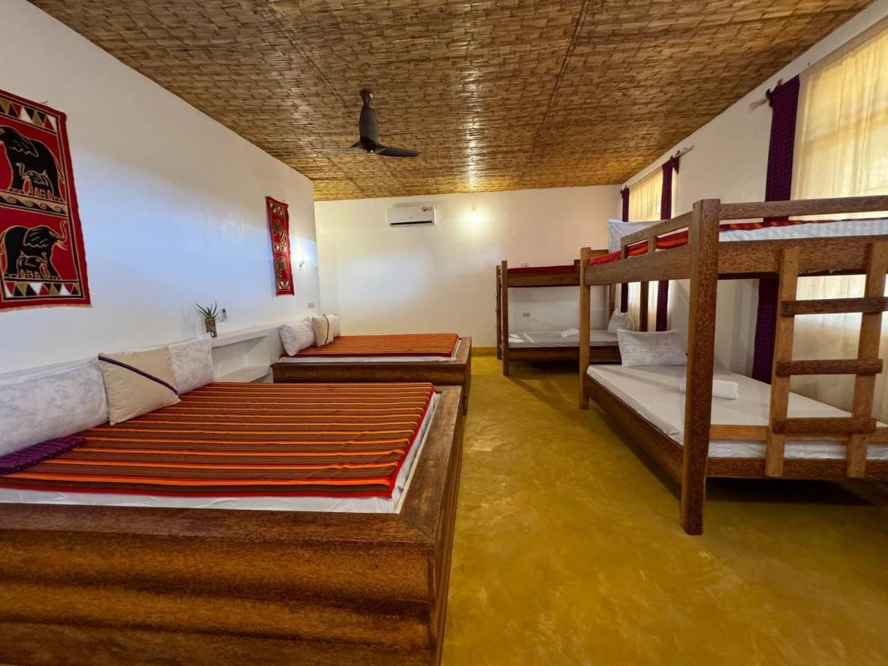 Hotel Shanti Cafe & Yoga *